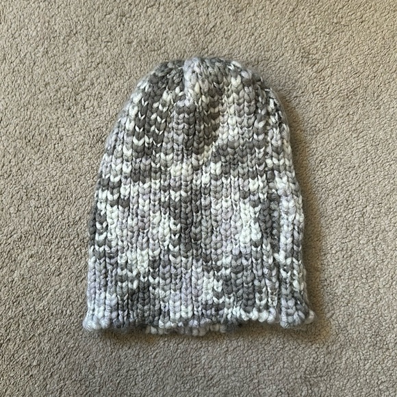 Bethany Mota Hat - Picture 1 of 2